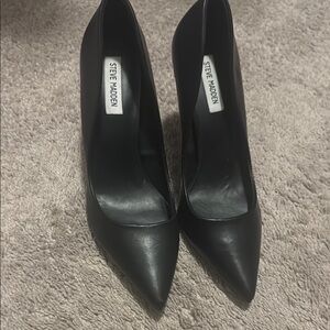Steve Madden Black Stiletto Heels Classic Pumps